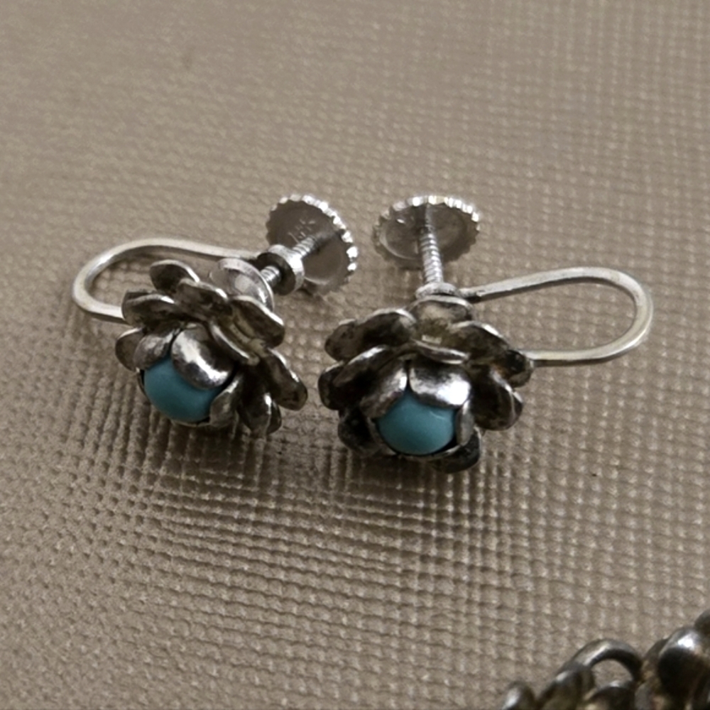 Full Set - Rare ANTIQUE Silver & Turquoise Bracelet, Screw Back Earrings, Brooch - Picture 6 of 9
